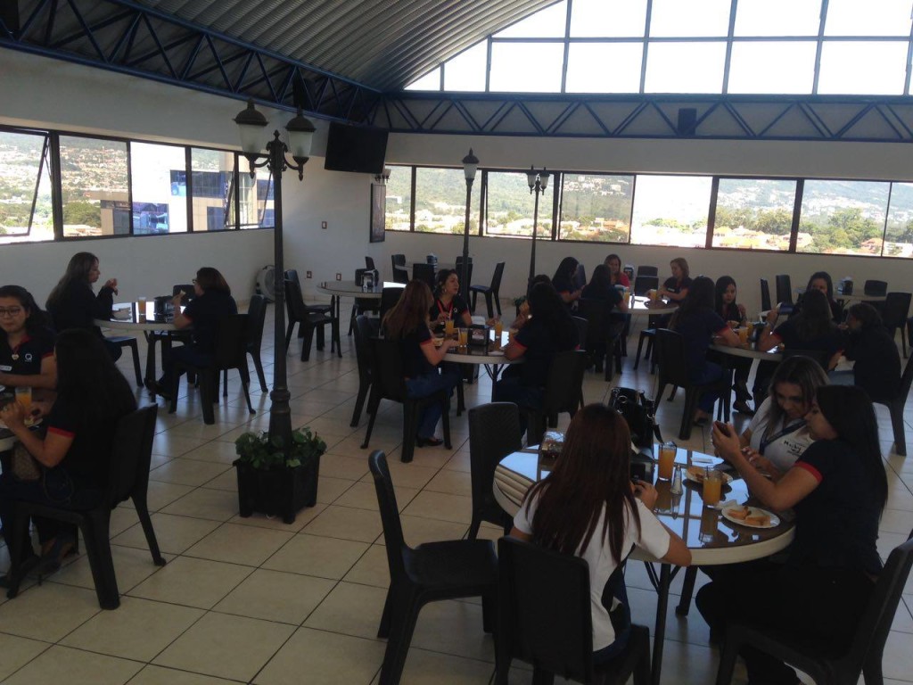 café